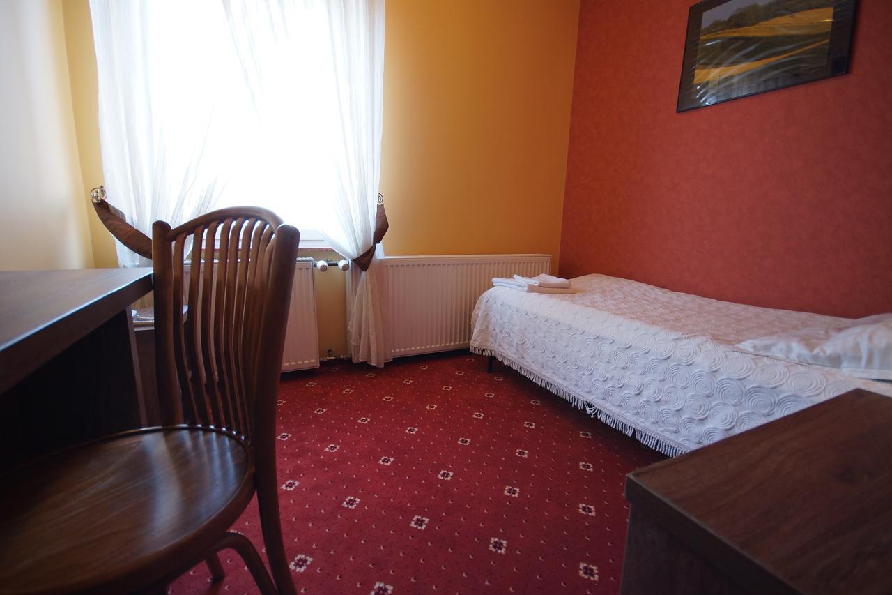 Hotel Kozak Chełm Extérieur photo